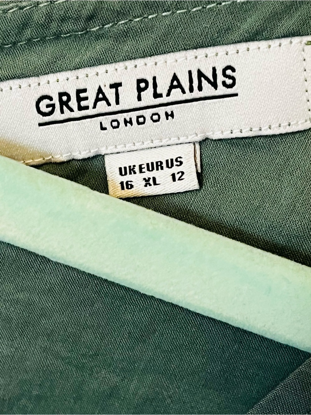 Great Plains of London Sleeveless Khaki Green Dress Pockets Attached Belt 12 - Picture 4 of 5
